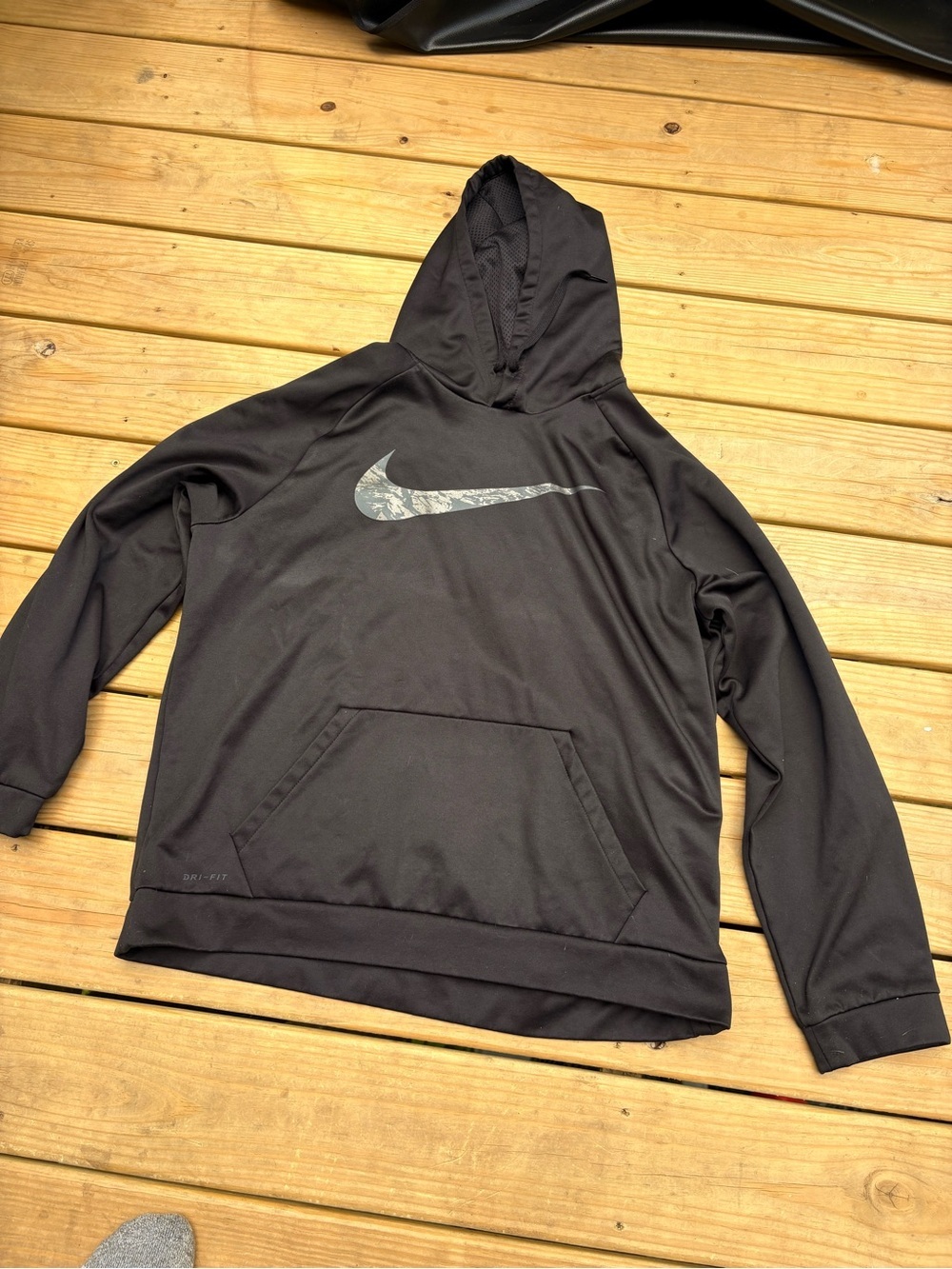Nike Dri-FIT Men’s XL Black Pullover Hoodie Gray Swoosh Athletic Sweatshirt